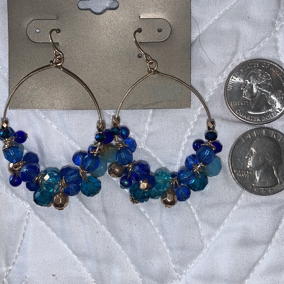 Costume jewelry - Picture 2 of 2